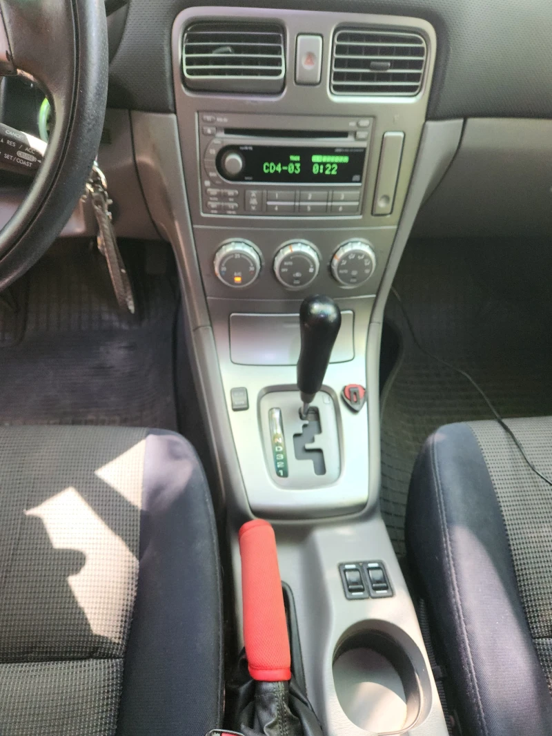 Subaru Forester, снимка 6 - Автомобили и джипове - 52114442