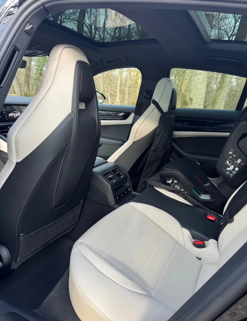 Porsche Panamera 4S E-Hybrid, снимка 12 - Автомобили и джипове - 52008016