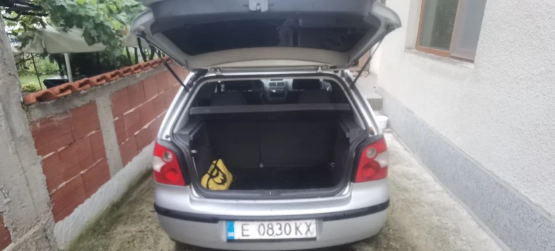 VW Polo 1.2 i 55 ks, снимка 15 - Автомобили и джипове - 52630175