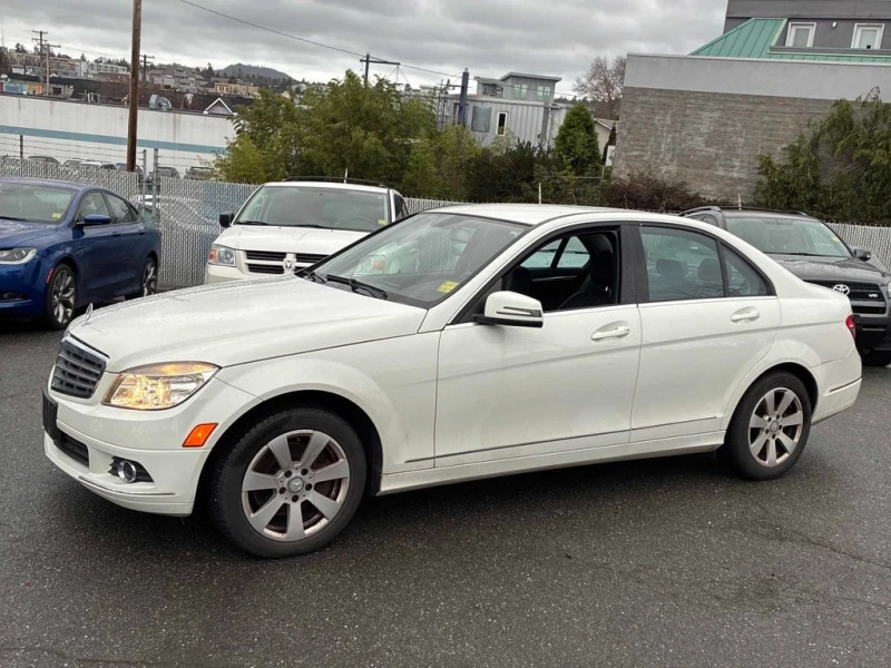 Mercedes-Benz C 250 * 4dr Sdn 4MATIC * CARFAX * ЦЕНА ДО БГ, снимка 2 - Автомобили и джипове - 52877584