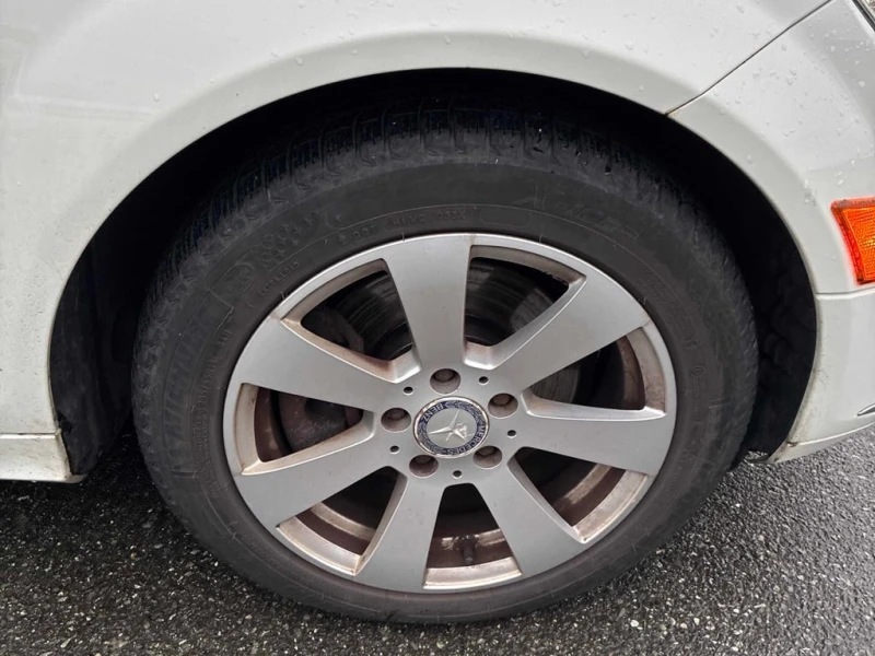 Mercedes-Benz C 250 * 4dr Sdn 4MATIC * CARFAX * ЦЕНА ДО БГ, снимка 6 - Автомобили и джипове - 52877584