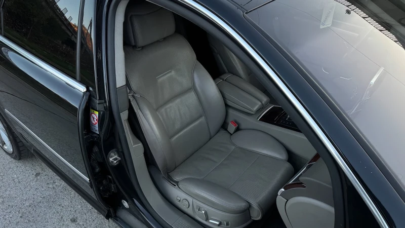 Audi A8 = 4.2tdi= LONG= BOSSE= КАМЕРА= ОБДУХВАНЕ= МАСАЖ= , снимка 11 - Автомобили и джипове - 53134445