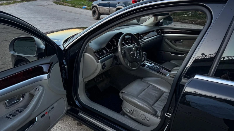Audi A8 = 4.2tdi= LONG= BOSSE= КАМЕРА= ОБДУХВАНЕ= МАСАЖ= , снимка 7 - Автомобили и джипове - 53134445