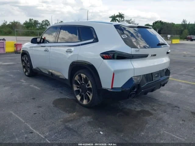 BMW XM  - изображение 3