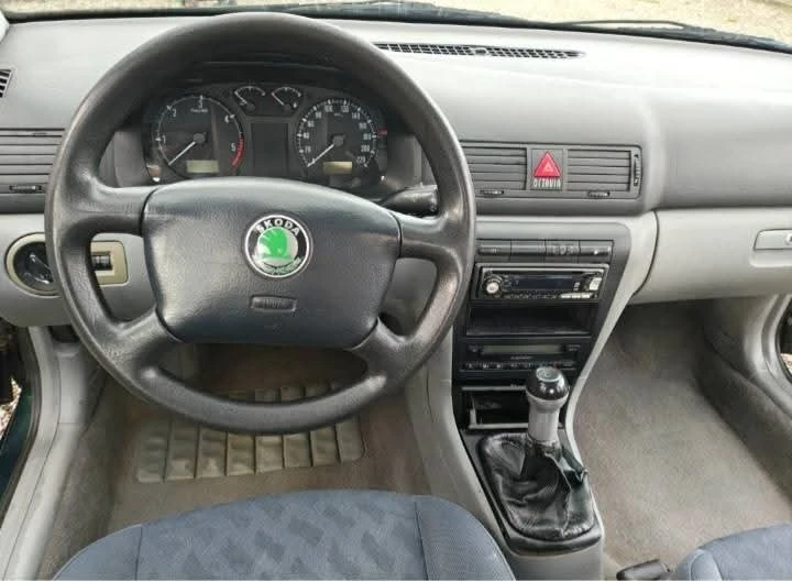 Skoda Octavia 1.9TDI, снимка 5 - Автомобили и джипове - 55622991