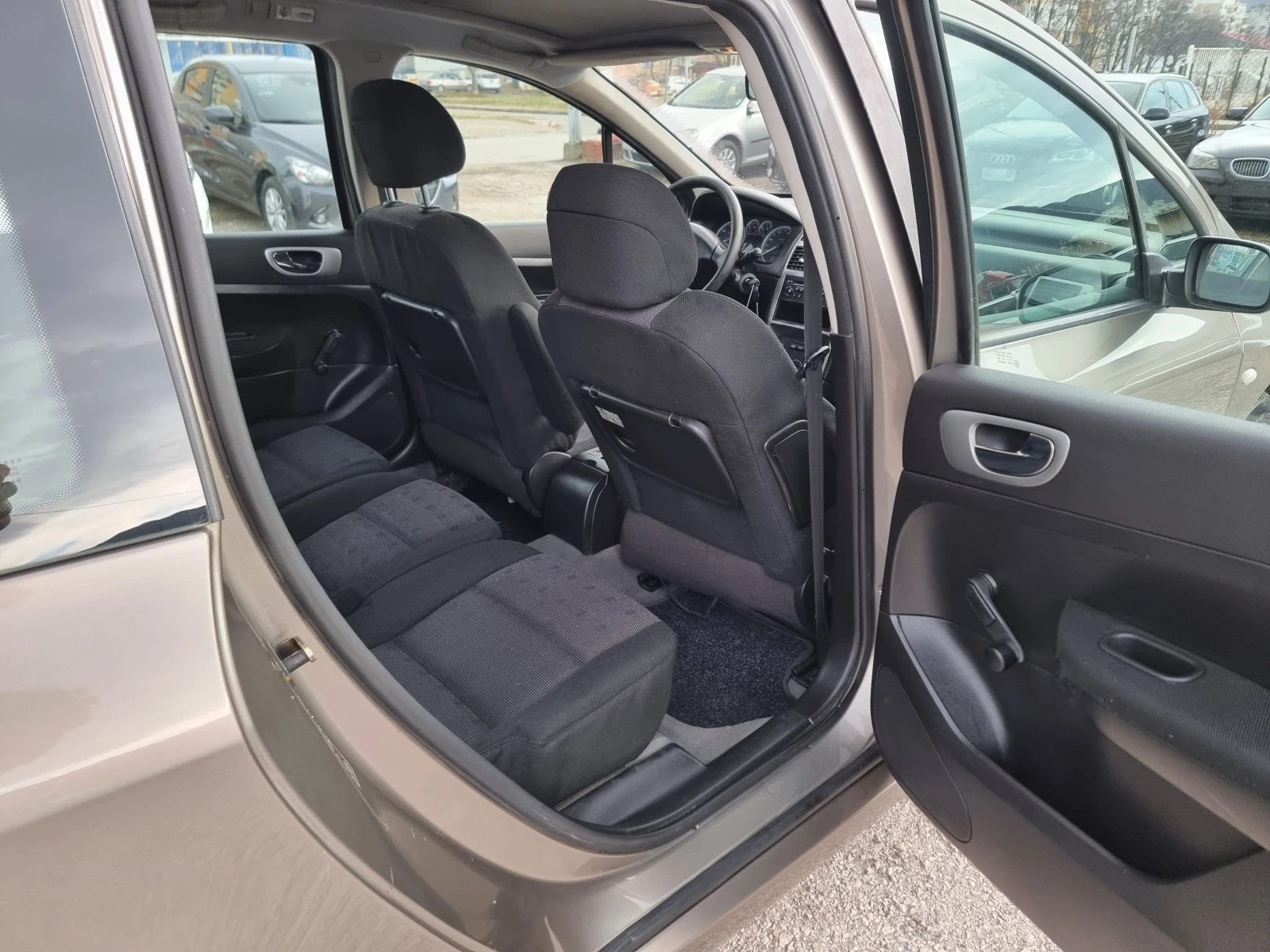 Peugeot 307 1.6I  | Mobile.bg — изображение 14