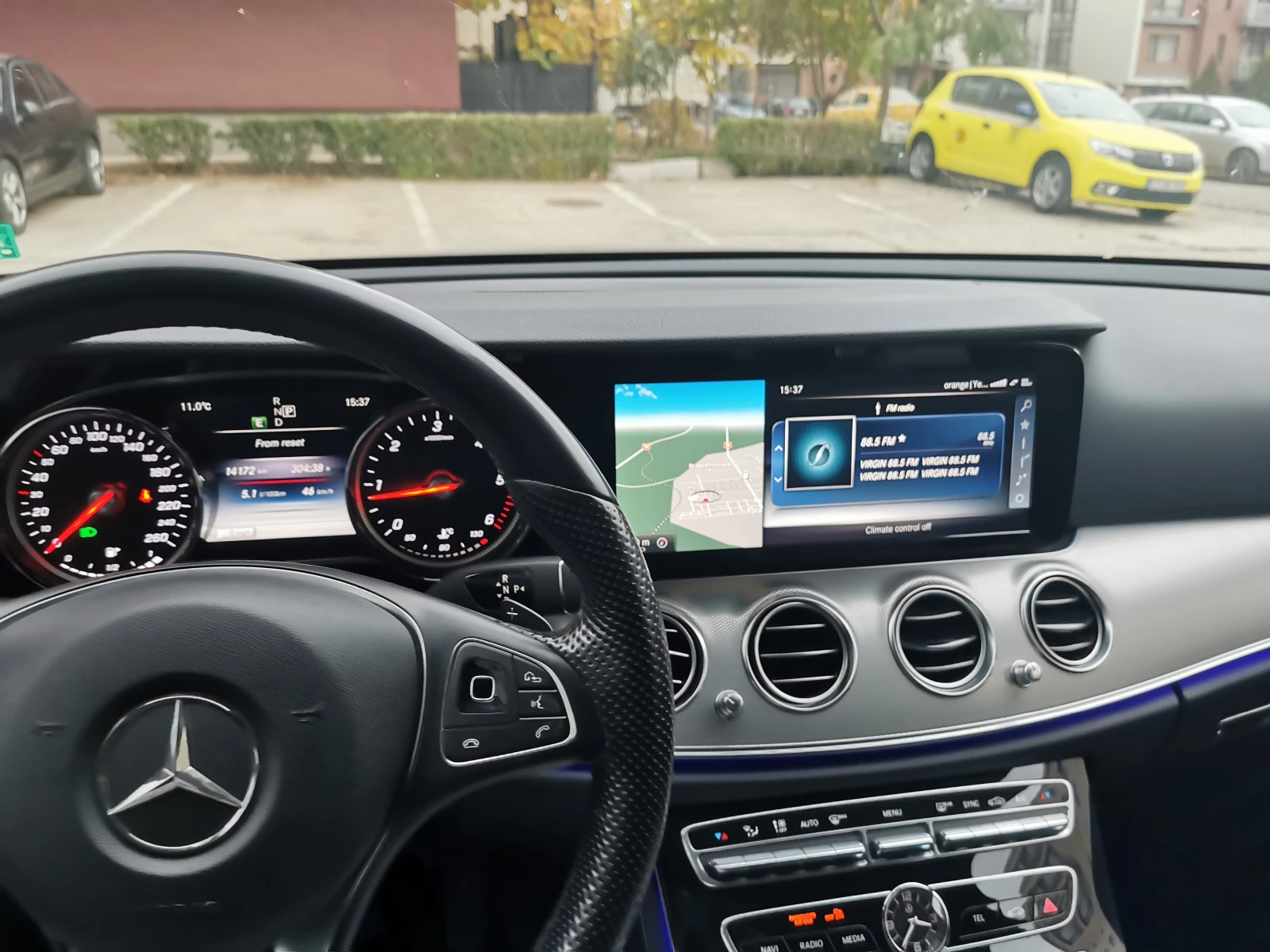 Mercedes-Benz E 220  - изображение 9