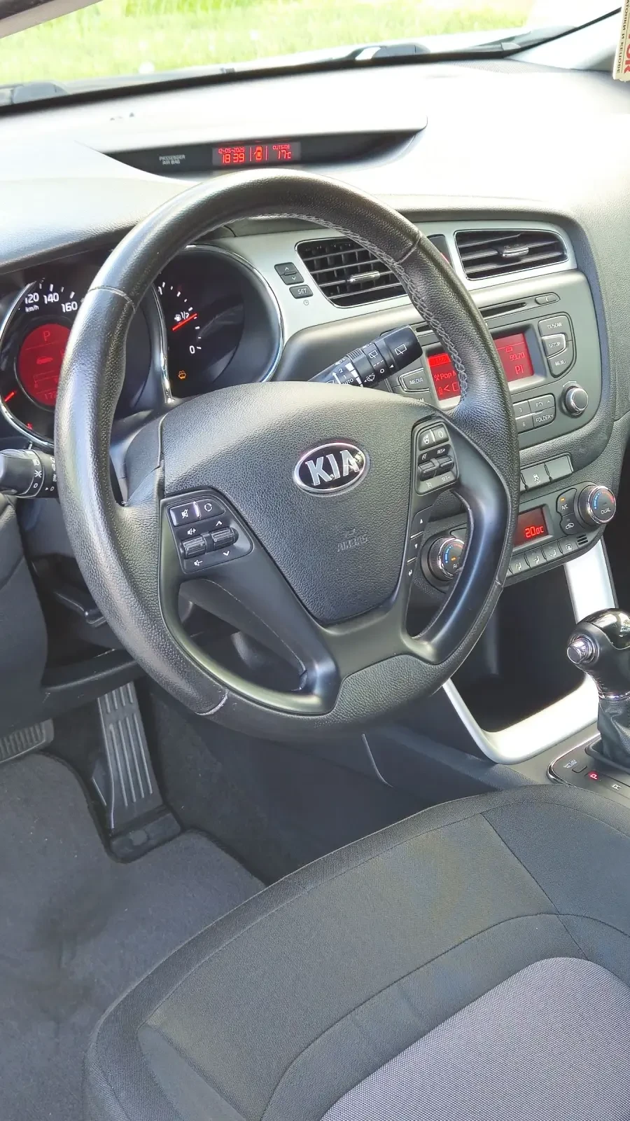 Kia Ceed 1.6 CRDI 16v - изображение 10