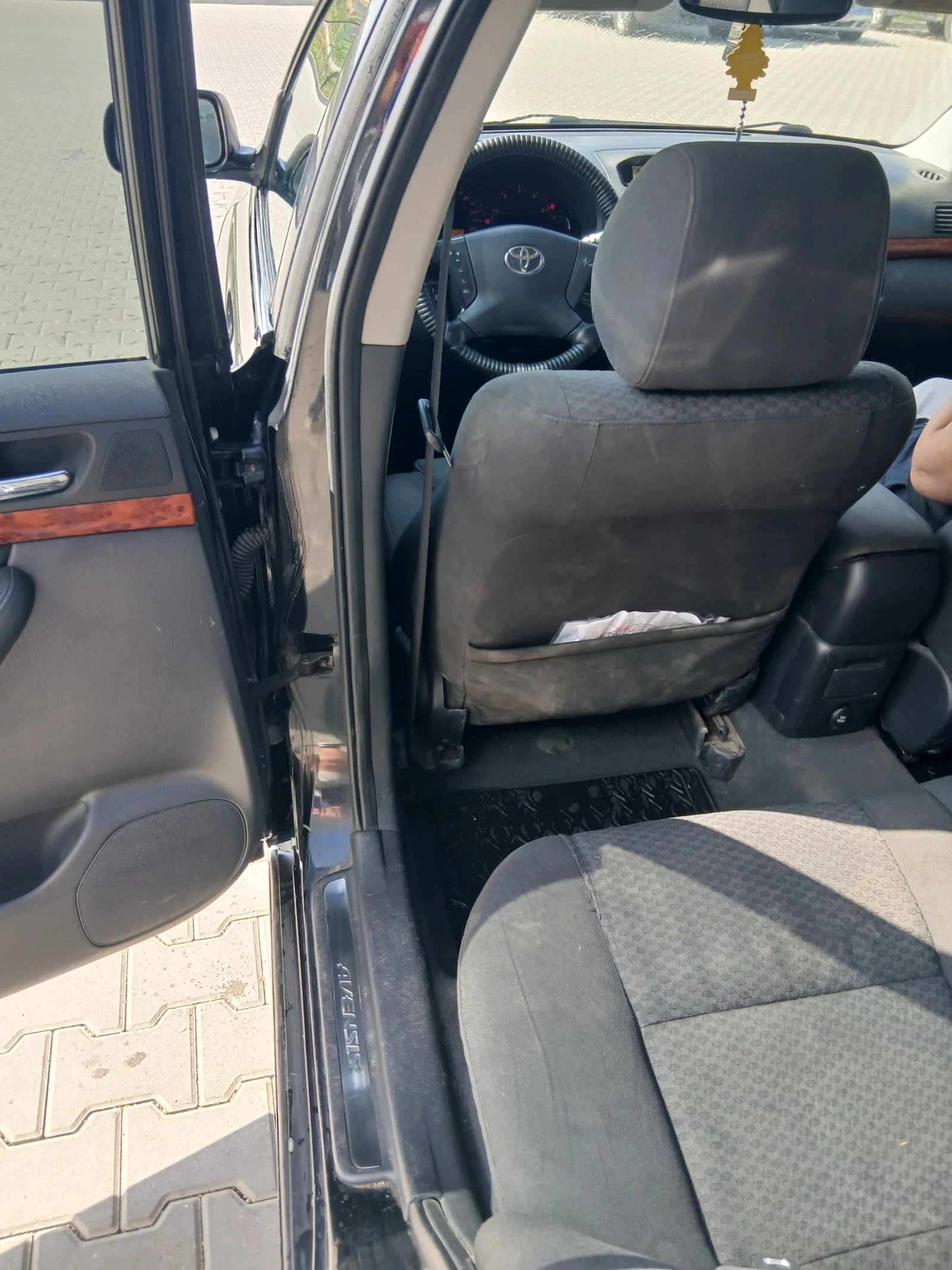 Toyota Avensis  - изображение 10