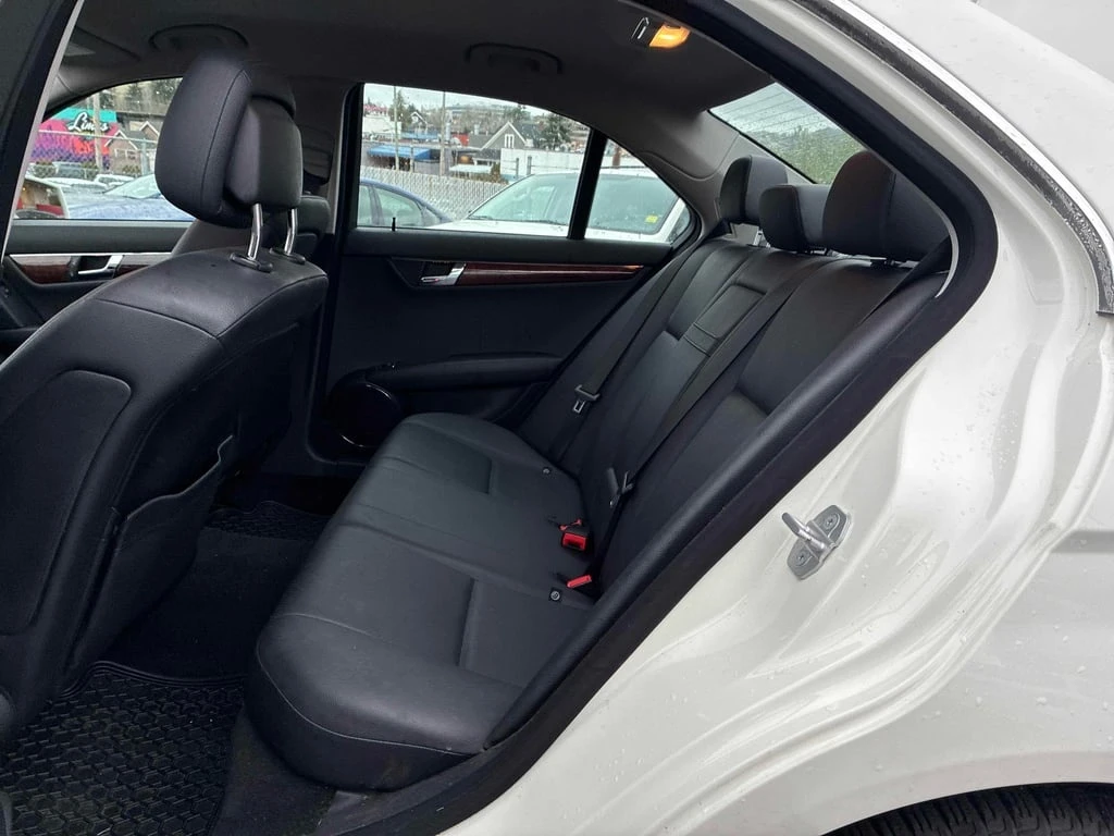 Mercedes-Benz C 250 * 4dr Sdn 4MATIC * CARFAX * ���� �� �� | Mobile.bg � ����������� 11