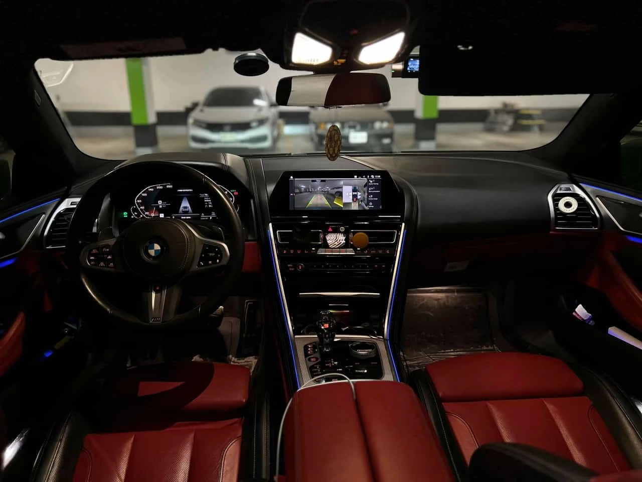 BMW 850 * M850i xDrive * CARFAX * ПАНО* 360* HARMAN KARDON - изображение 9