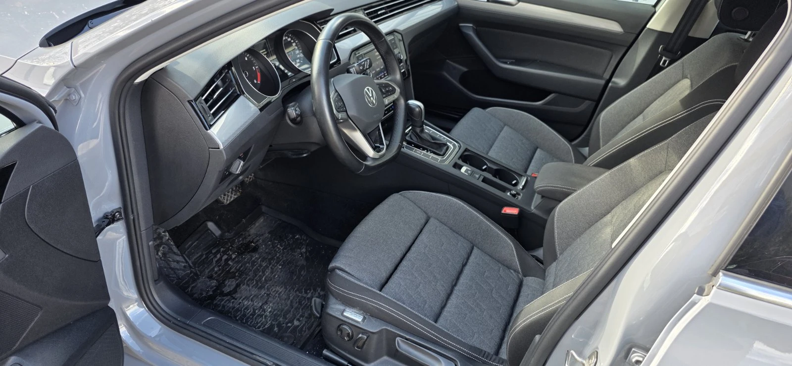 VW Passat  Business, снимка 7 - Автомобили и джипове - 53722122