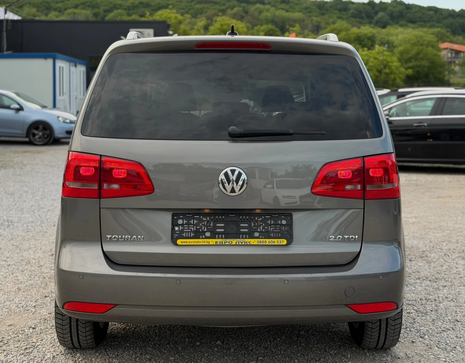 VW Touran 2.0TDI 140кс АВТОМАТ-DSG НАВИ ПОДГРЕВ АЛКАНТАРА , снимка 5 - Автомобили и джипове - 54591162