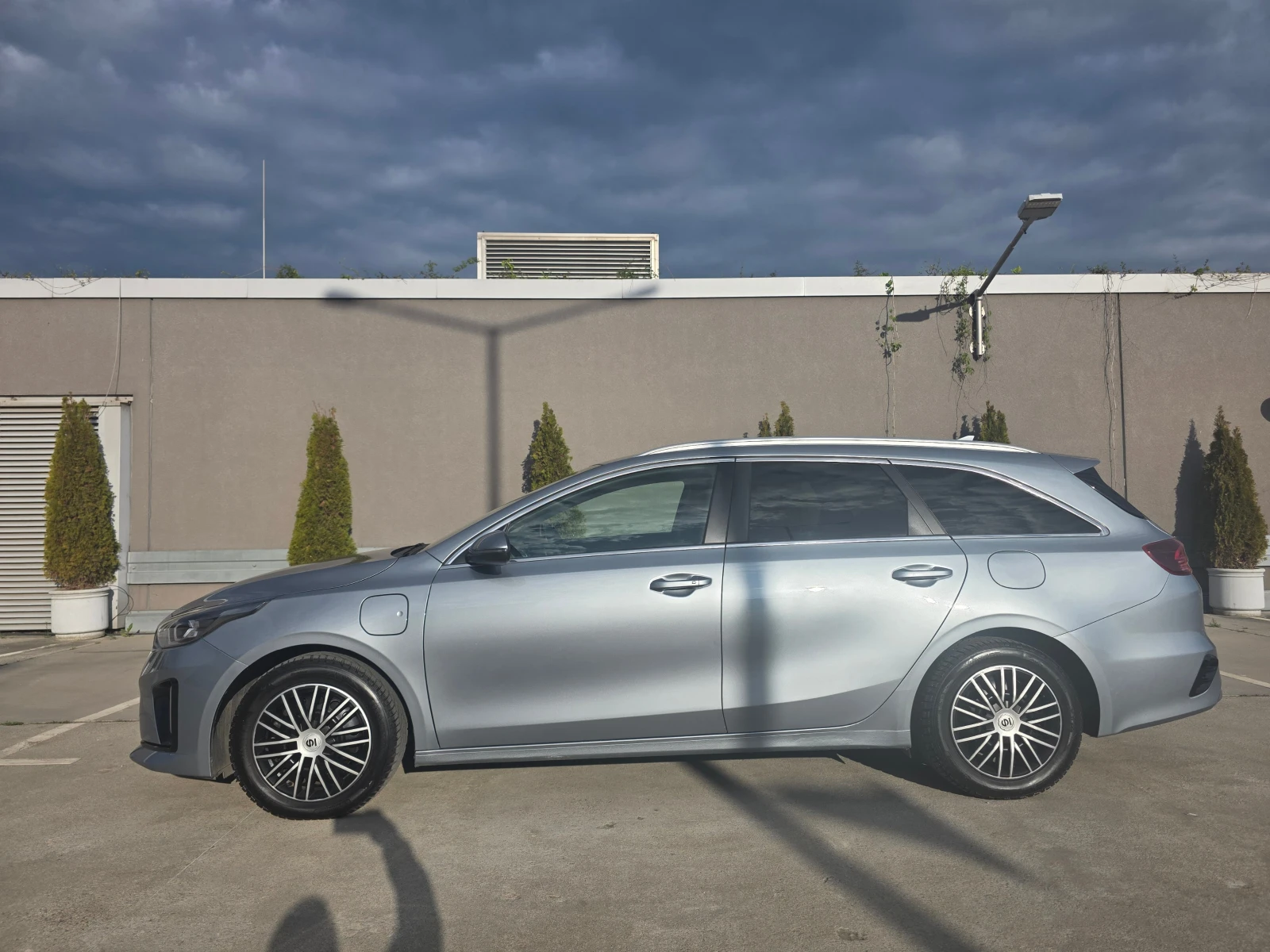 Kia Ceed III Sportswagon-1.6 GDI-Plug in Hybrid-DCT-141hp, снимка 8 - Автомобили и джипове - 54733798