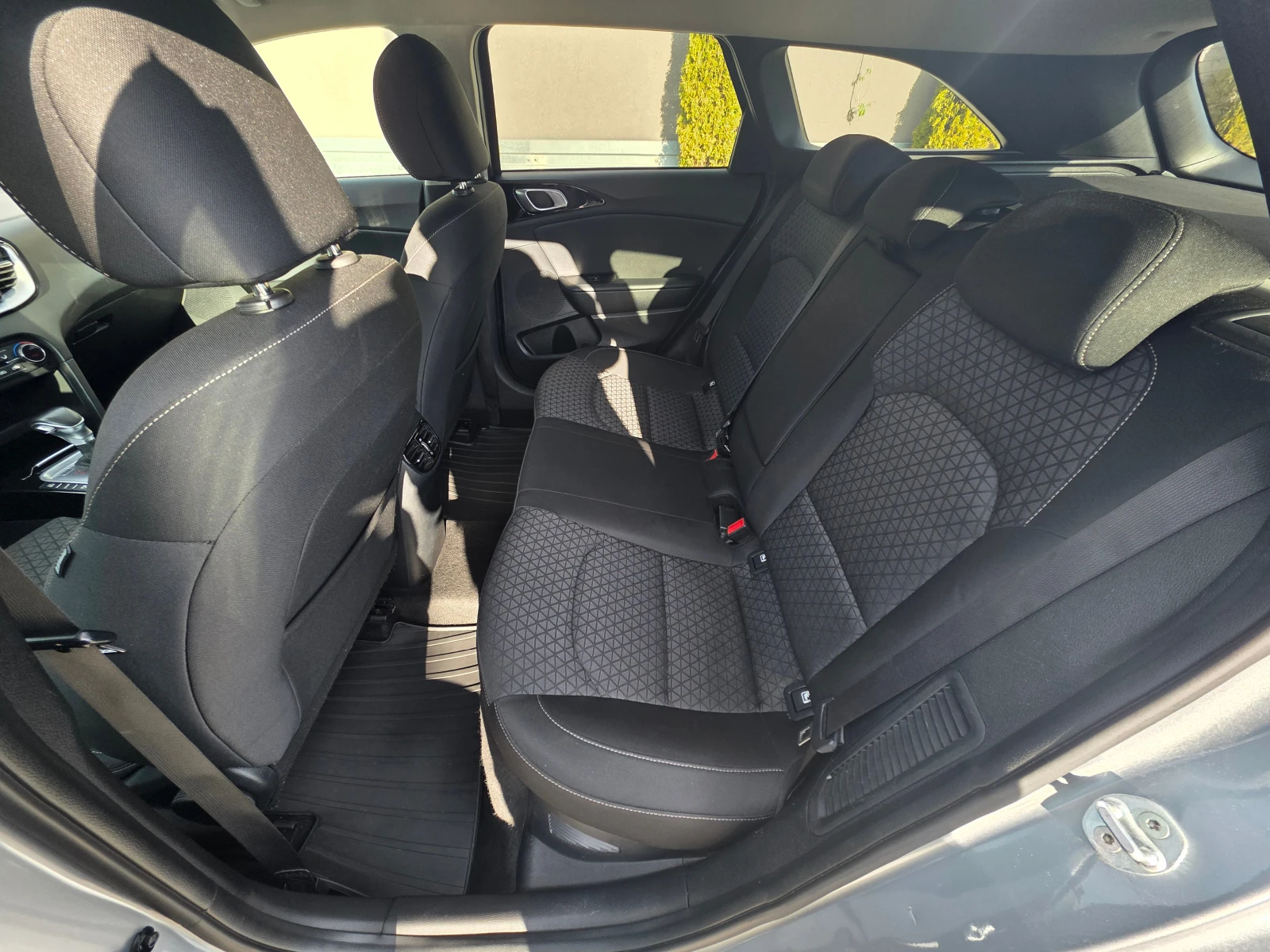 Kia Ceed III Sportswagon-1.6 GDI-Plug in Hybrid-DCT-141hp, снимка 12 - Автомобили и джипове - 54733798