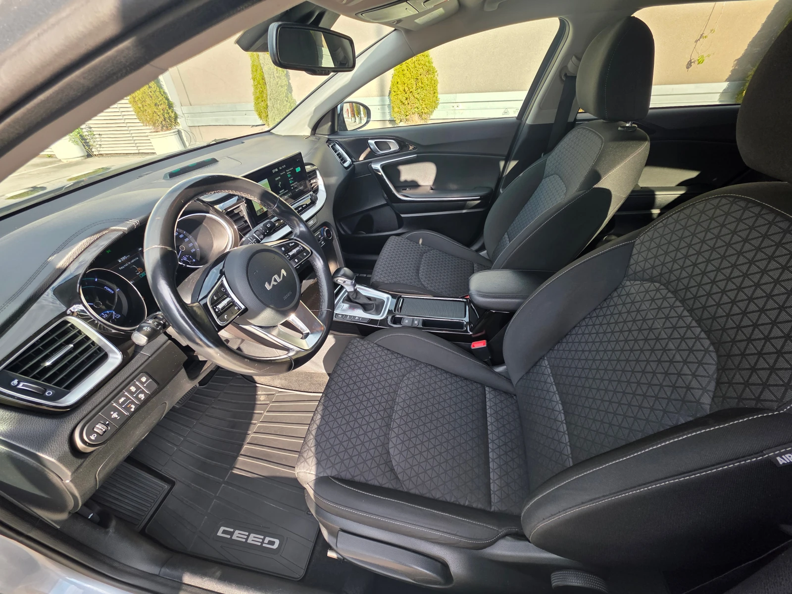 Kia Ceed III Sportswagon-1.6 GDI-Plug in Hybrid-DCT-141hp, снимка 11 - Автомобили и джипове - 54733798