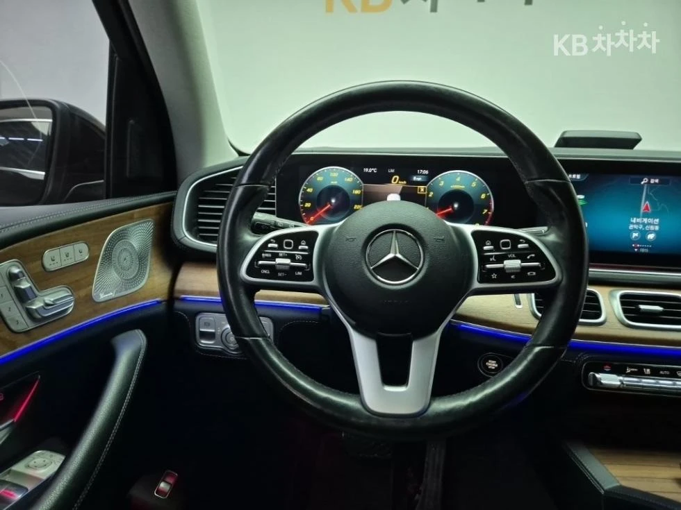 Mercedes-Benz GLE 450 AMG, Headup, Обдухване, Дистроник, Въздушно, снимка 6 - Автомобили и джипове - 54756429