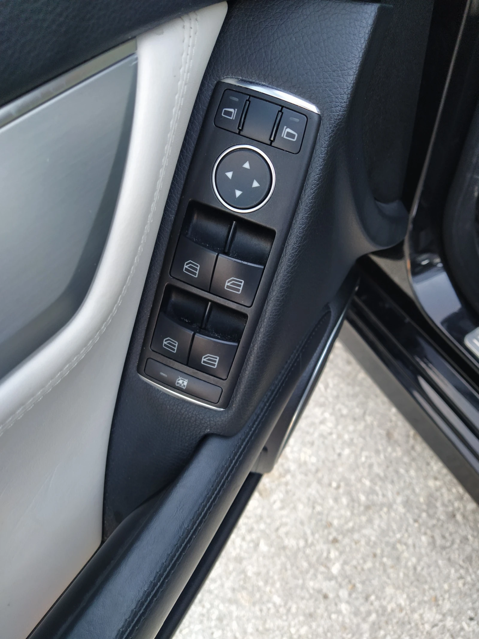 Mercedes-Benz C 200, снимка 13 - Автомобили и джипове - 54812161