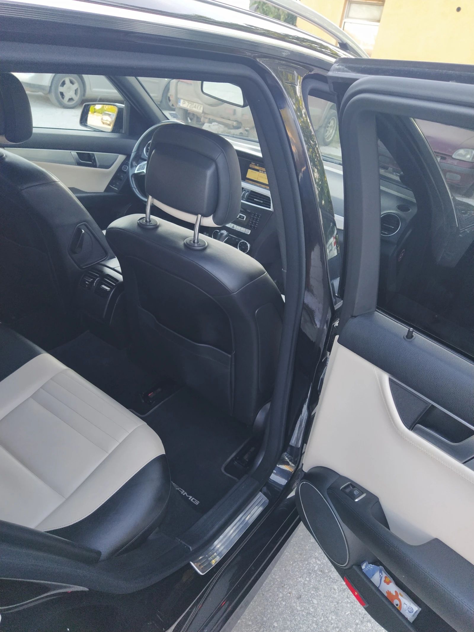 Mercedes-Benz C 200, снимка 6 - Автомобили и джипове - 54812161