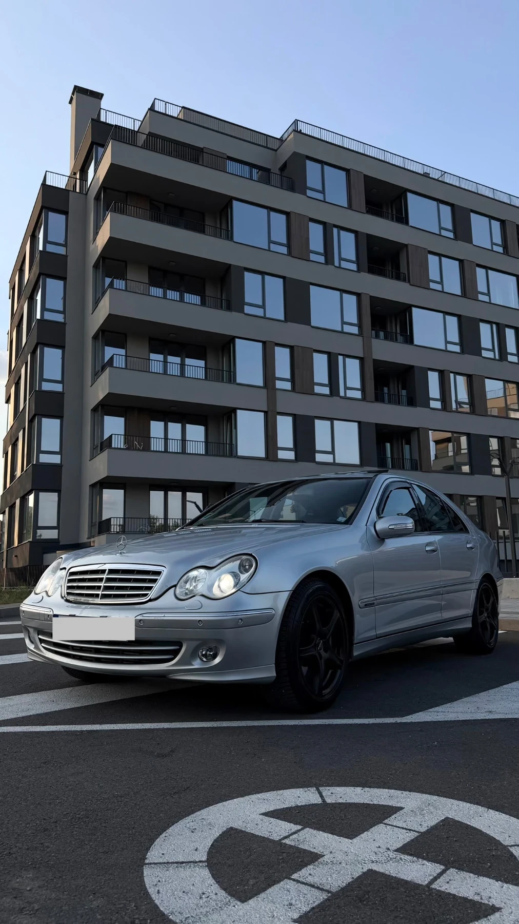 Mercedes-Benz C 320, снимка 9 - Автомобили и джипове - 55773523