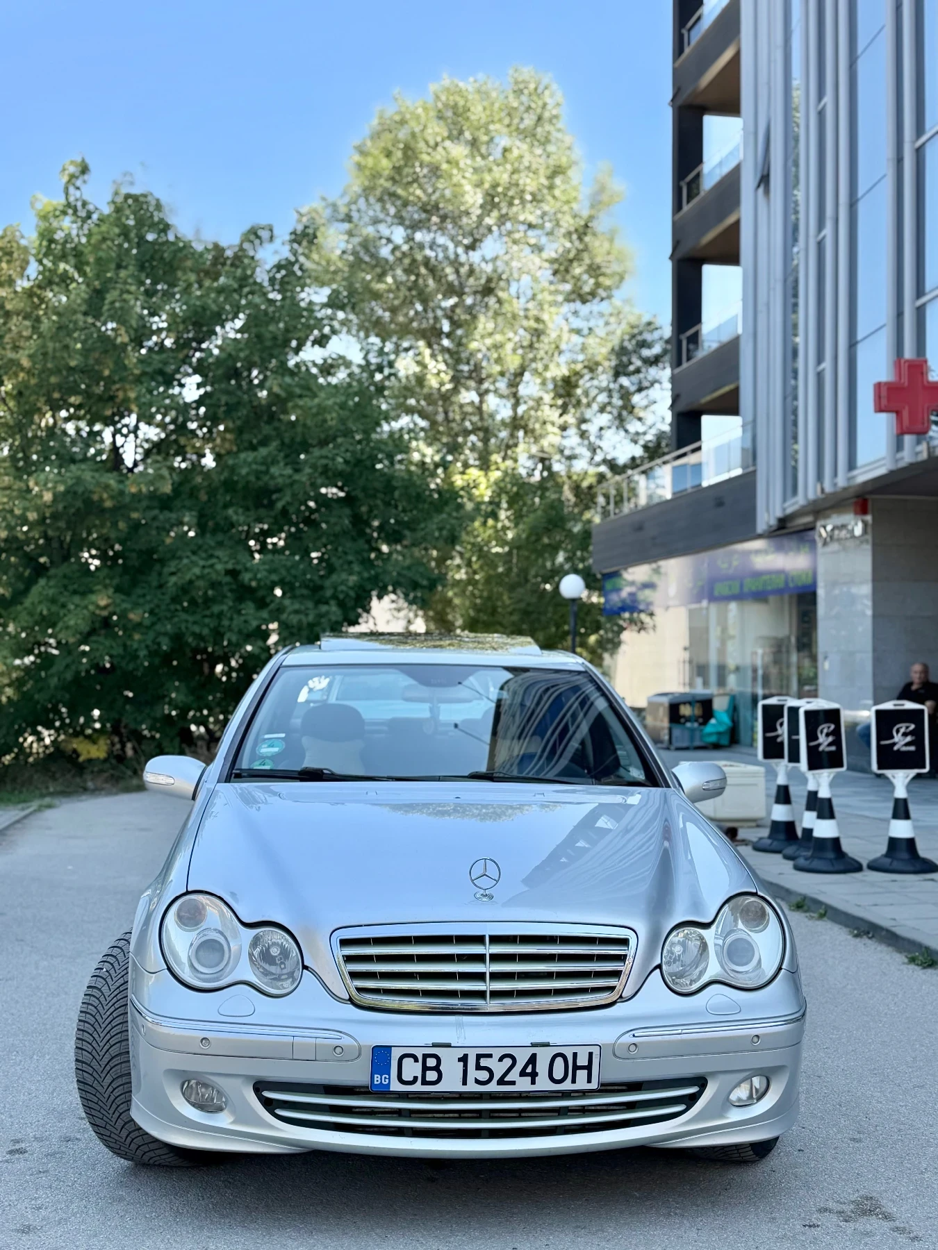 Mercedes-Benz C 320, снимка 3 - Автомобили и джипове - 55503759