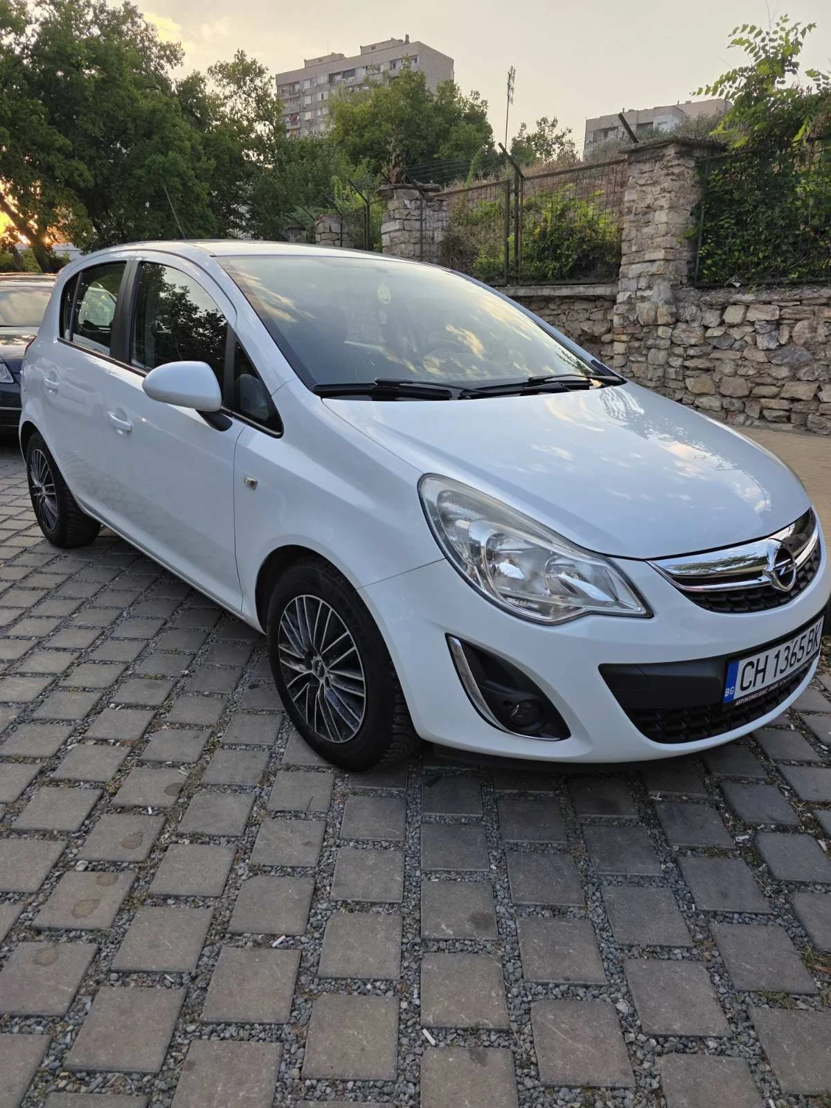 Opel Corsa, снимка 3 - Автомобили и джипове - 55599251