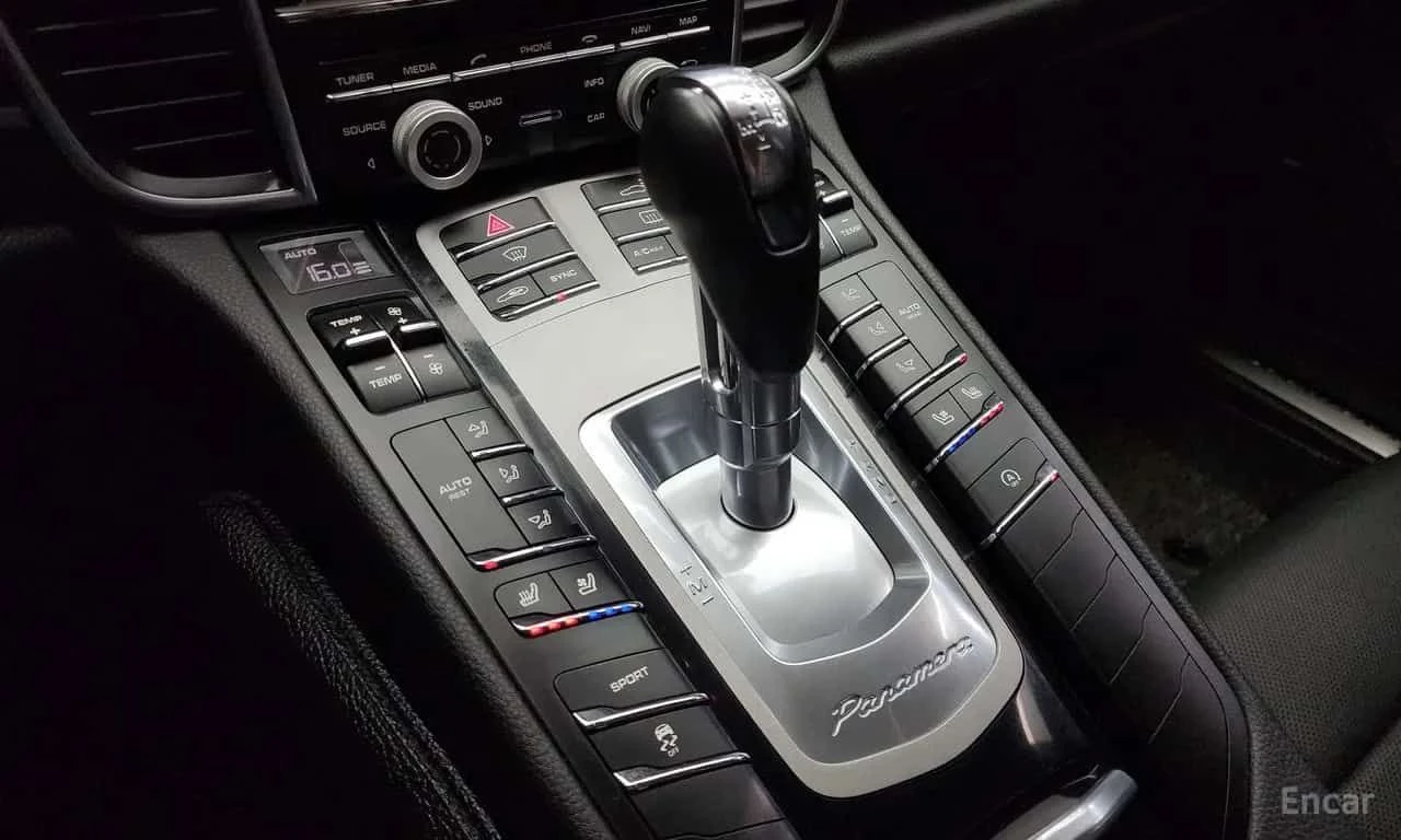Porsche Panamera * 3.0 Diesel * ЦЕНА ДО БГ, снимка 14 - Автомобили и джипове - 55627682