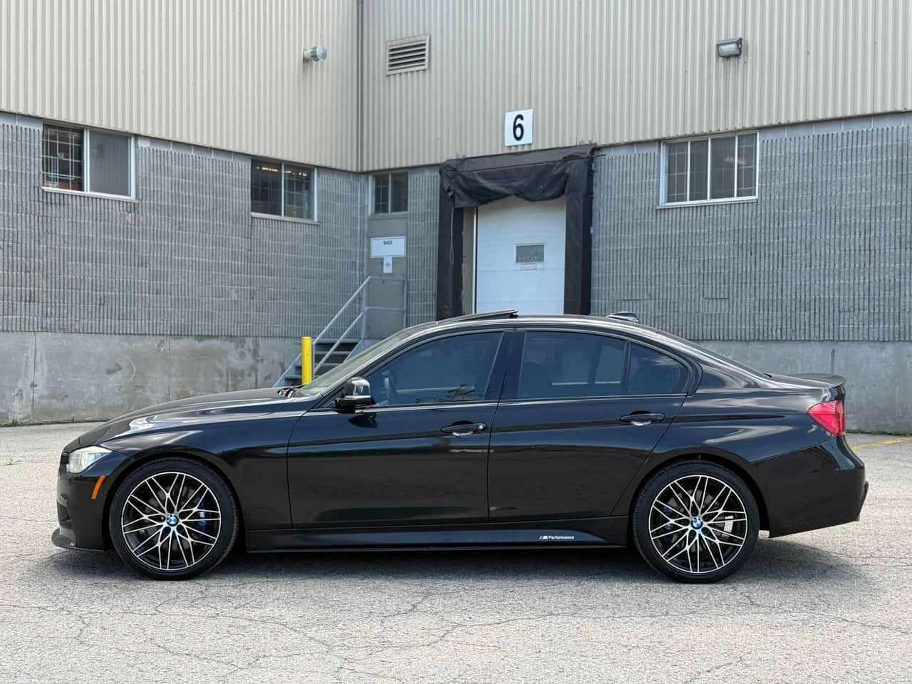 BMW 335 * xDrive * CARFAX * ОПЦИЯ ЗА ФИНАНСИРАНЕ , снимка 16 - Автомобили и джипове - 55754050