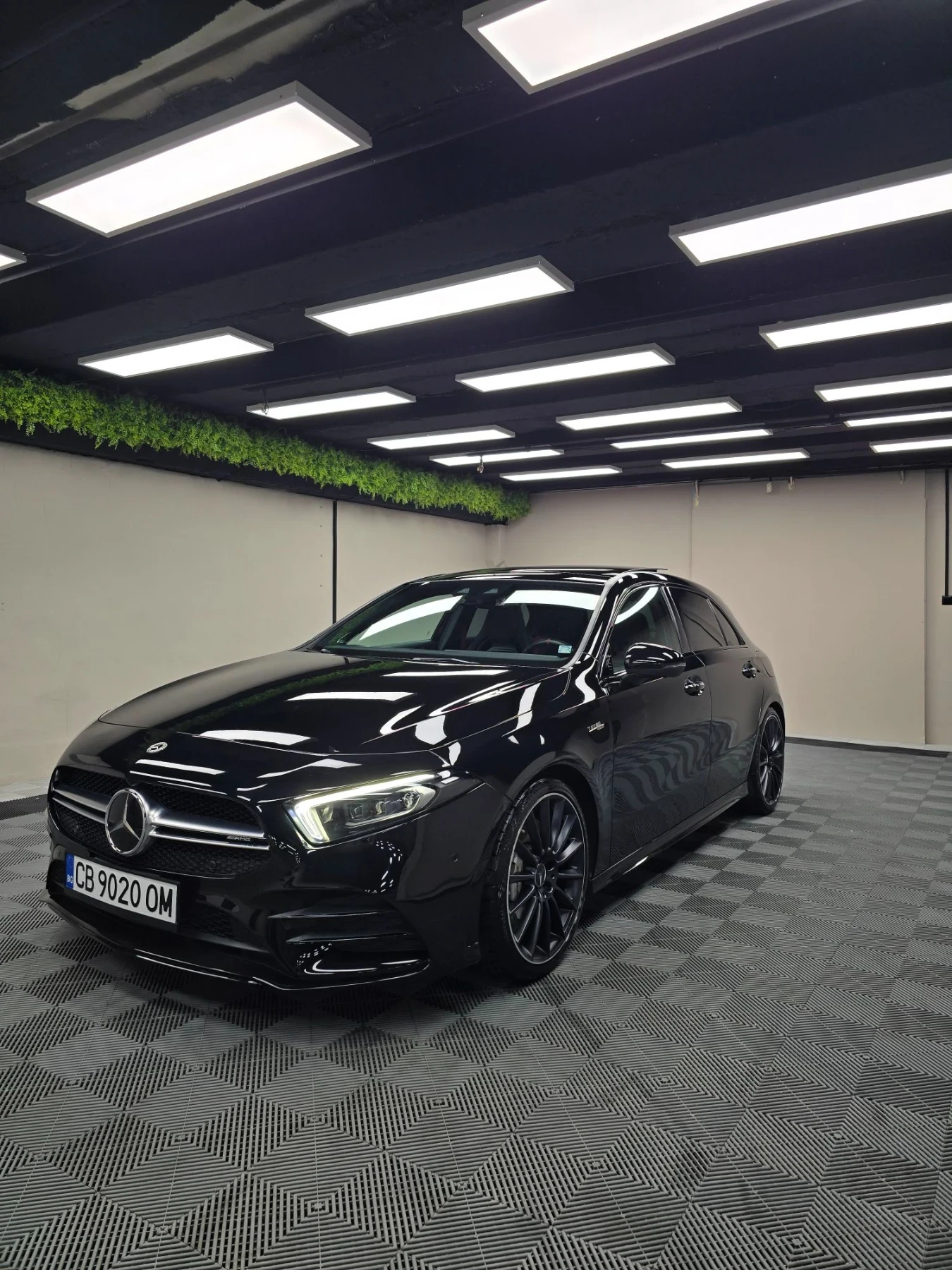 Mercedes-Benz A 35 AMG