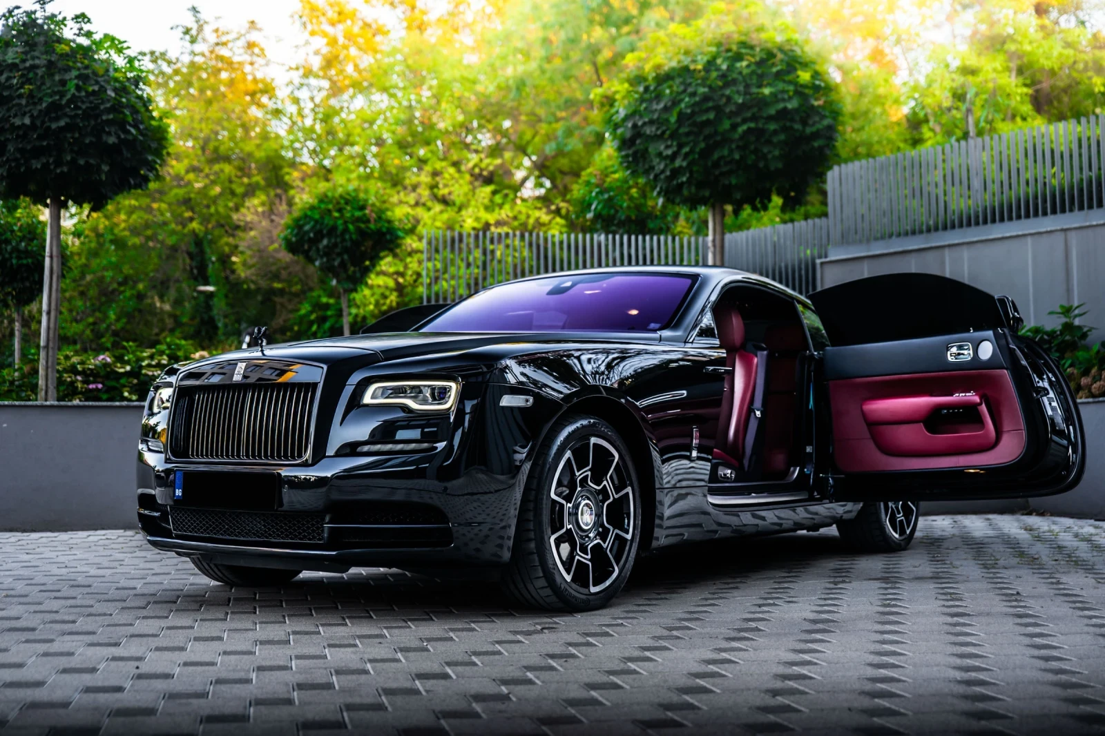 Rolls-Royce Wraith, снимка 2 - Автомобили и джипове - 56130872