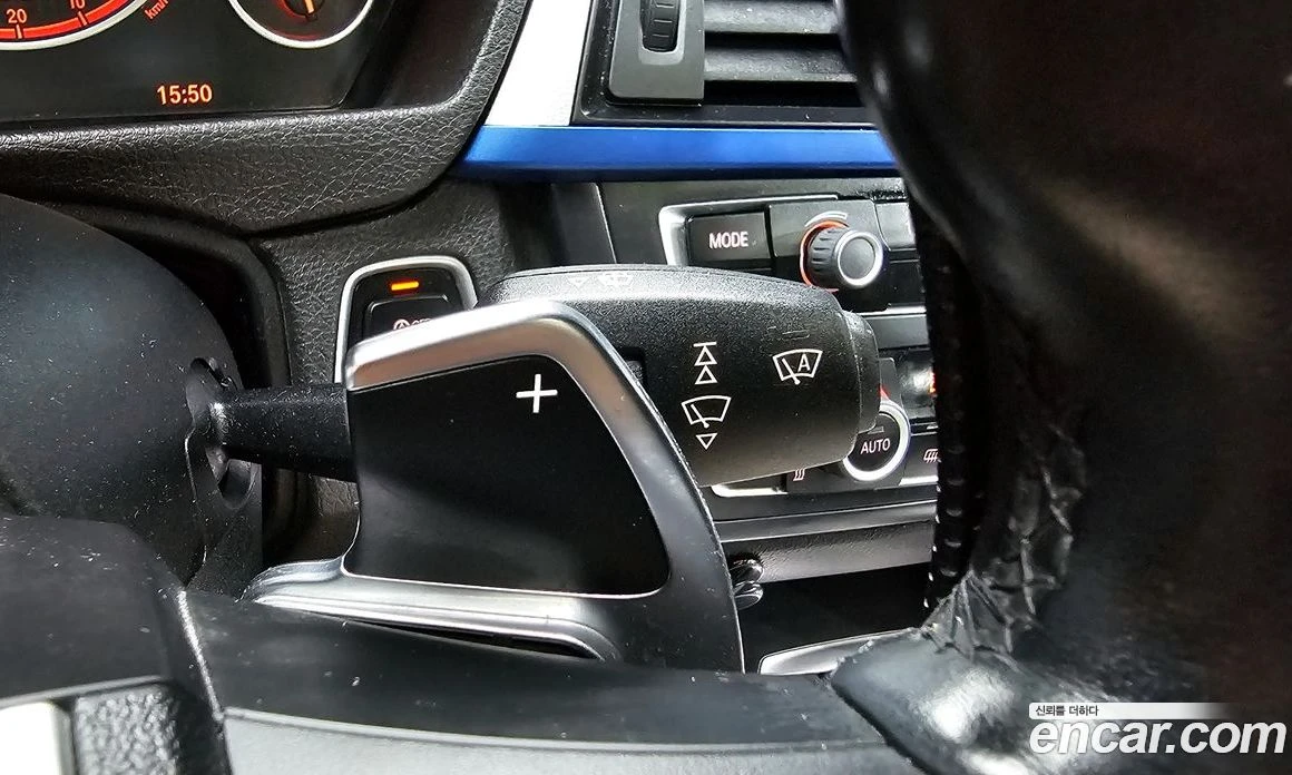 BMW 320 320d M Performence Edition, снимка 16 - Автомобили и джипове - 56156590