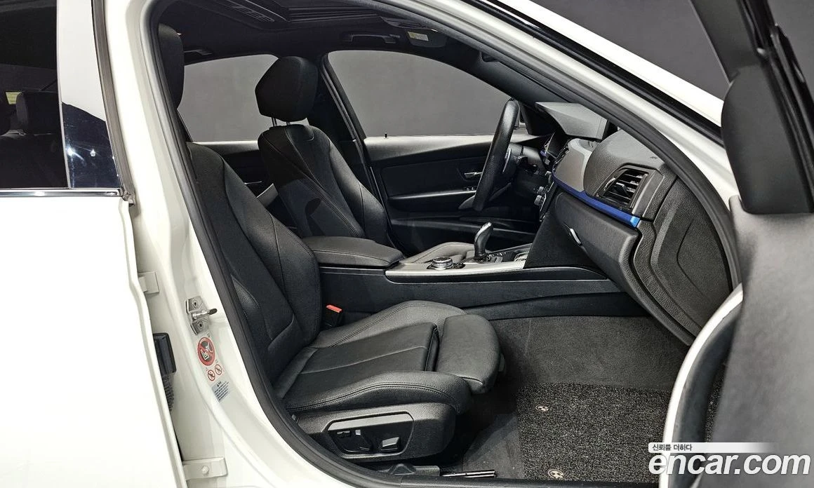 BMW 320 320d M Performence Edition, снимка 10 - Автомобили и джипове - 56156590