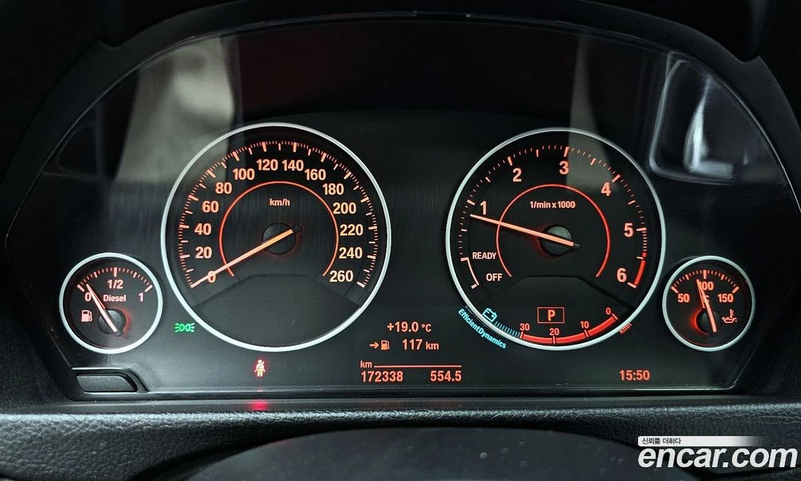BMW 320 320d M Performence Edition, снимка 8 - Автомобили и джипове - 56156590