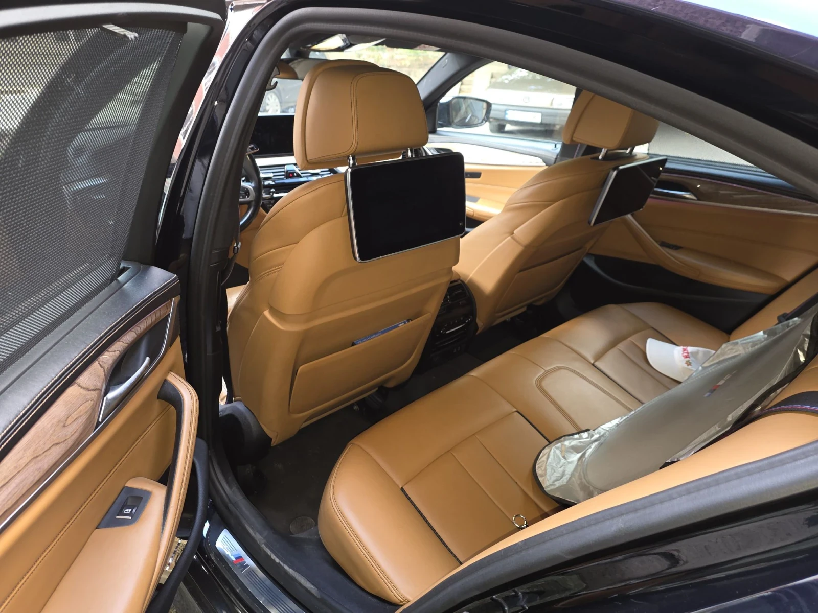 BMW 545 545e XDrive, снимка 15 - Автомобили и джипове - 56649737
