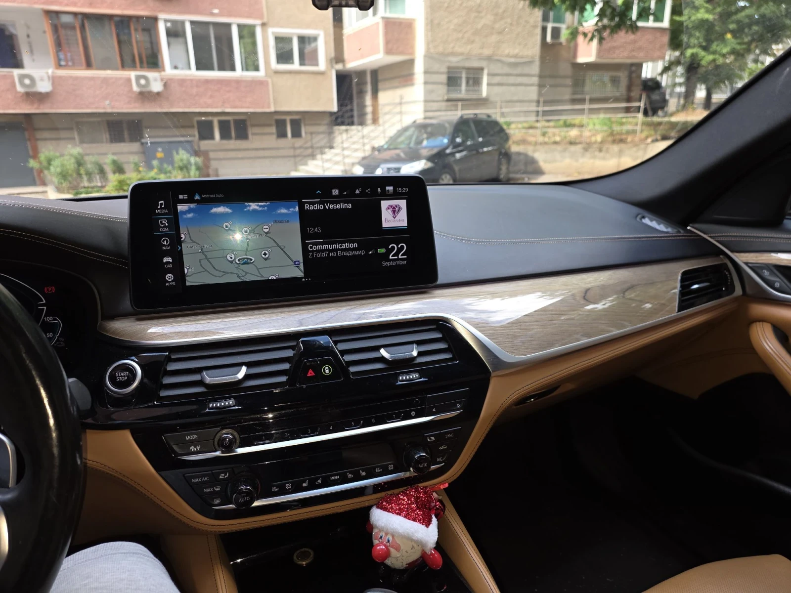 BMW 545 545e XDrive, снимка 12 - Автомобили и джипове - 56649737