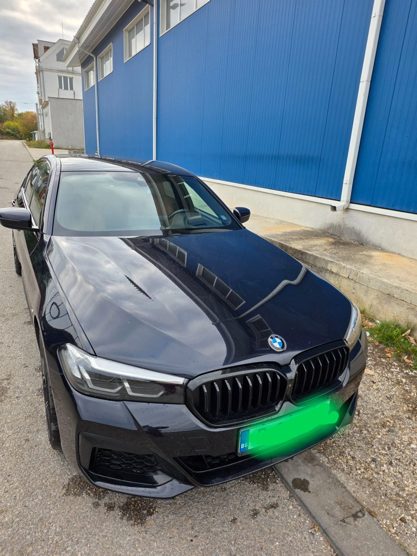 BMW 545 545e XDrive, снимка 2 - Автомобили и джипове - 56649737
