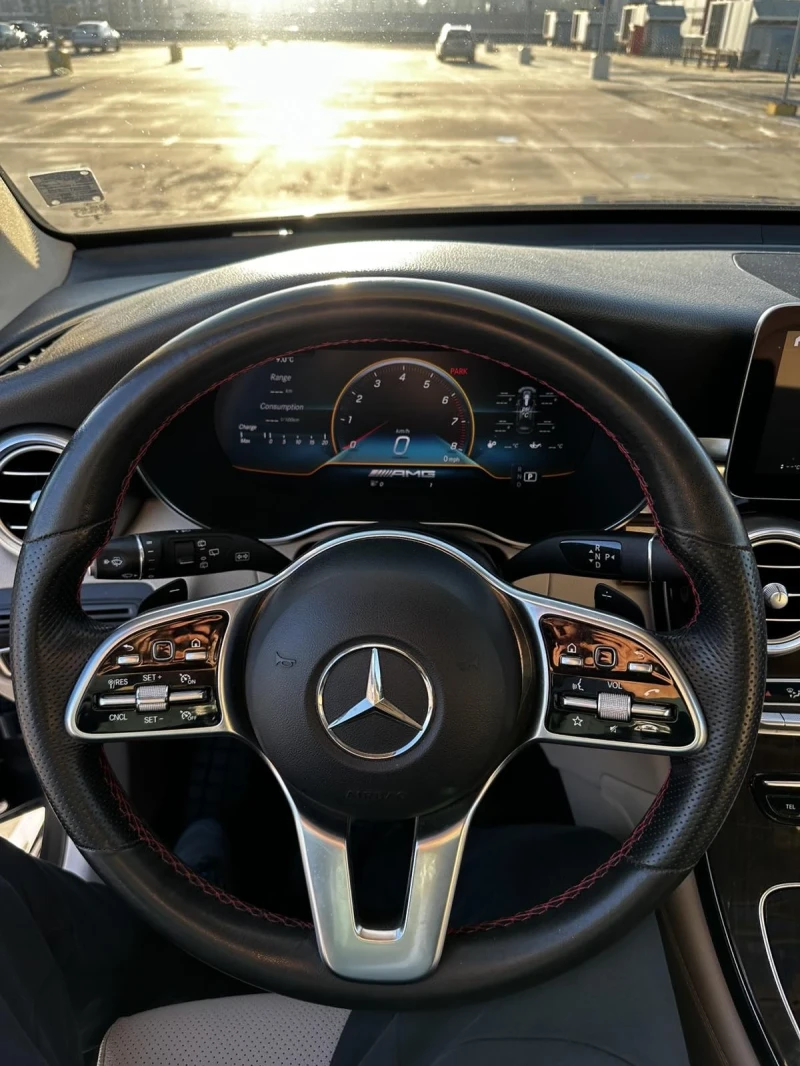 Mercedes-Benz GLC 300 AMG, снимка 6 - Автомобили и джипове - 48743351