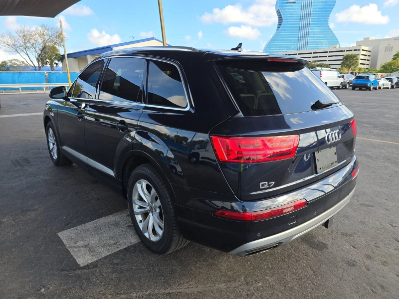 Audi Q7 2.0T* QUATTRO* 6+ 1* PANO* , снимка 6 - Автомобили и джипове - 49024544