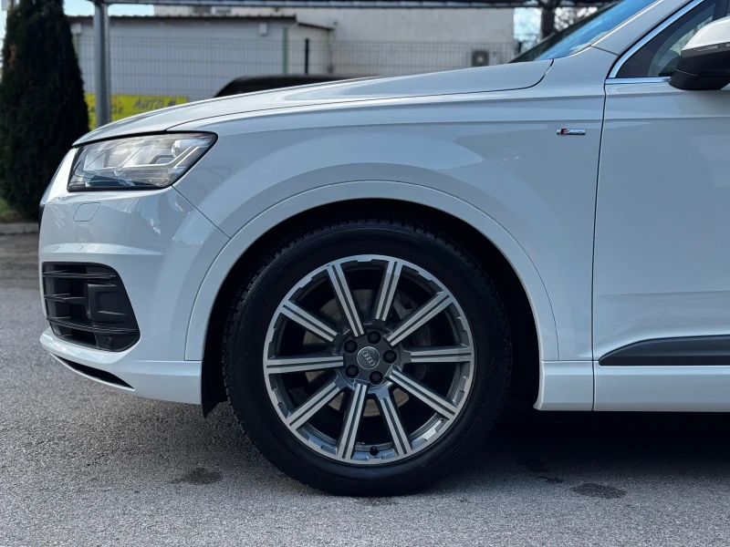 Audi Q7 3.0TDI quattro S-Line Distronic SideAssist BOSE, снимка 7 - Автомобили и джипове - 52502543