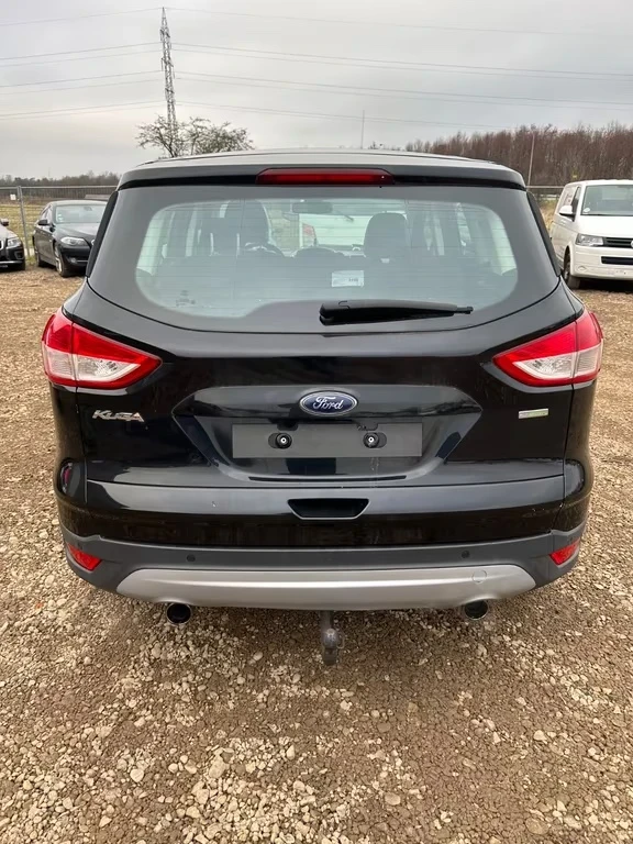 Ford Kuga 1.5b Titanium 150ps, снимка 8 - Автомобили и джипове - 53303012