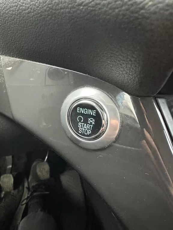 Ford Kuga 1.5b Titanium 150ps, снимка 13 - Автомобили и джипове - 53303012