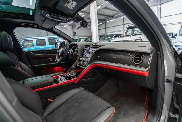 Bentley Bentayga S V8 BLACKLINE NAIM PANO TV , снимка 10 - Автомобили и джипове - 55891760