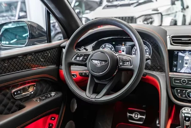 Bentley Bentayga S V8 BLACKLINE NAIM PANO TV , снимка 6 - Автомобили и джипове - 55891760
