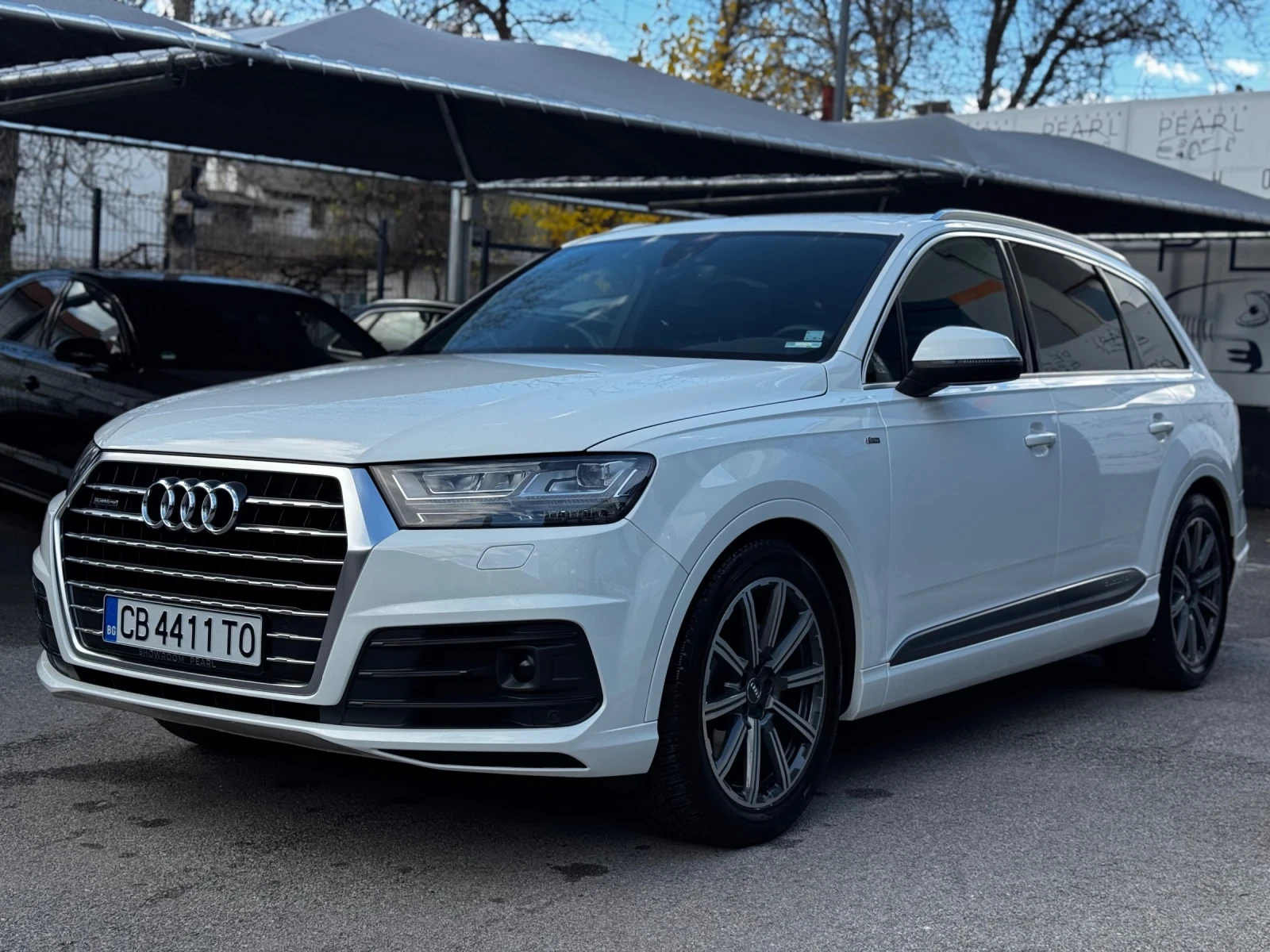 Audi Q7 3.0TDI quattro S-Line Distronic SideAssist BOSE, снимка 1