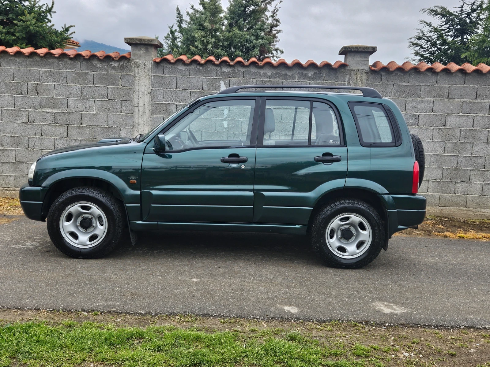 Suzuki Grand vitara 2.0 HDI Klima - изображение 4