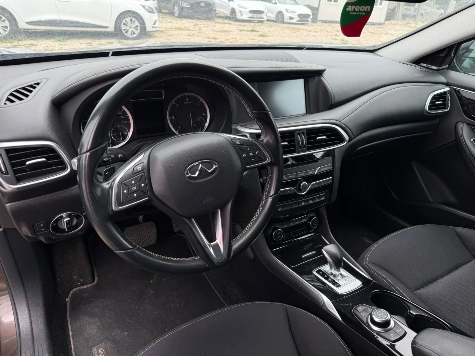 Infiniti QX30  - изображение 9