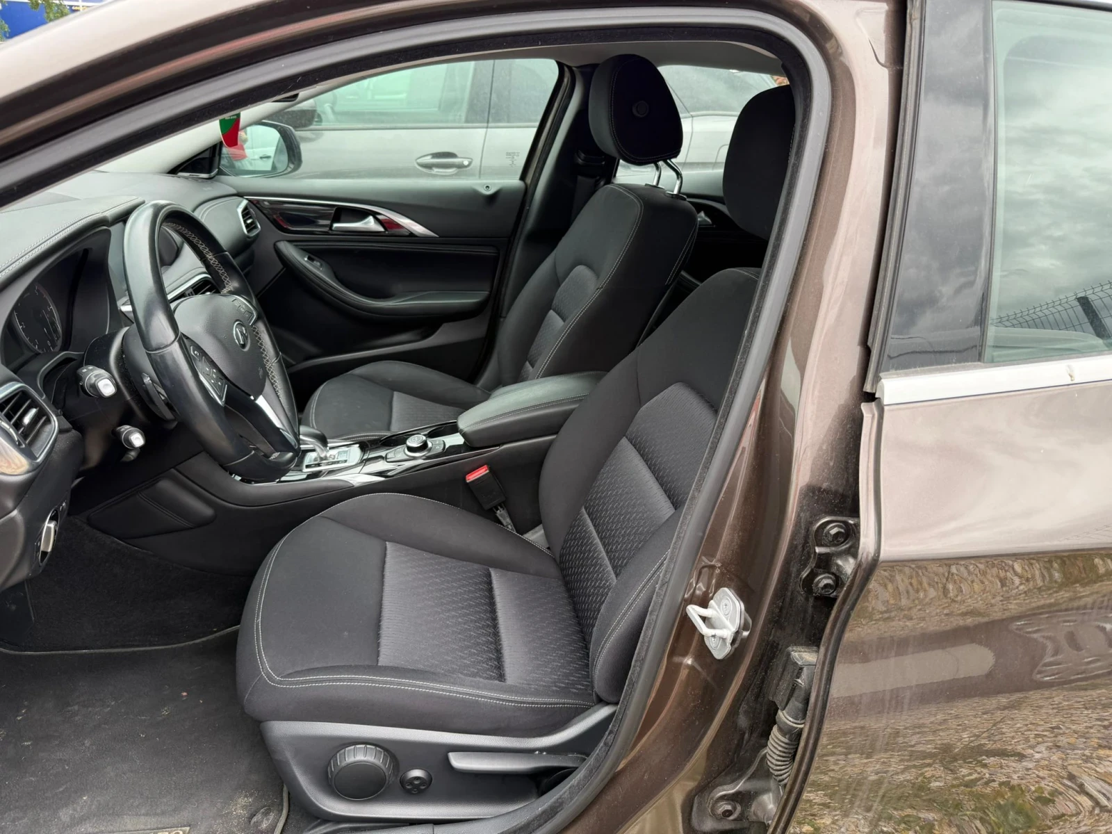 Infiniti QX30  - изображение 10