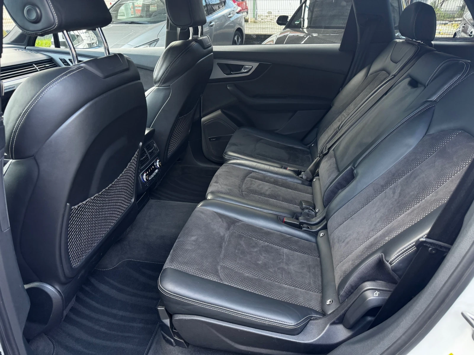 Audi Q7 3.0TDI quattro S-Line Distronic SideAssist BOSE | Mobile.bg   16