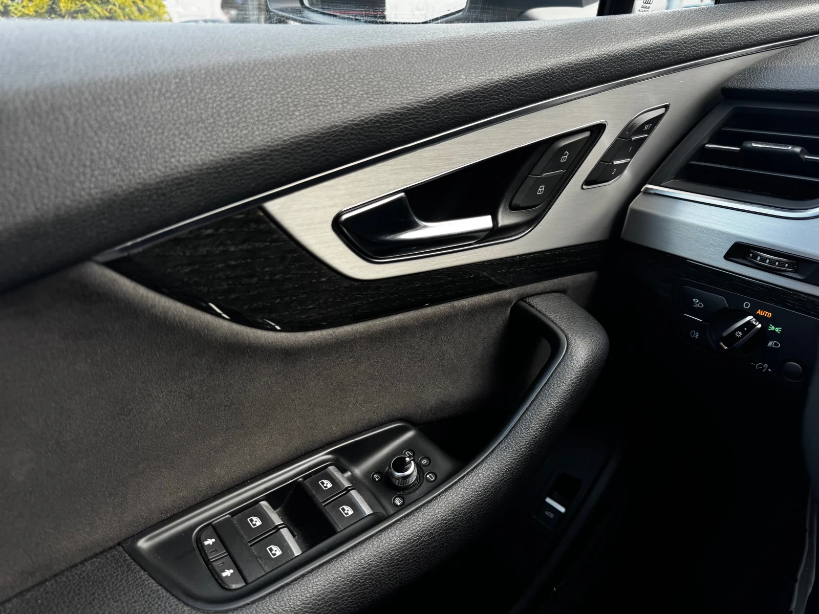 Audi Q7 3.0TDI quattro S-Line Distronic SideAssist BOSE | Mobile.bg   12