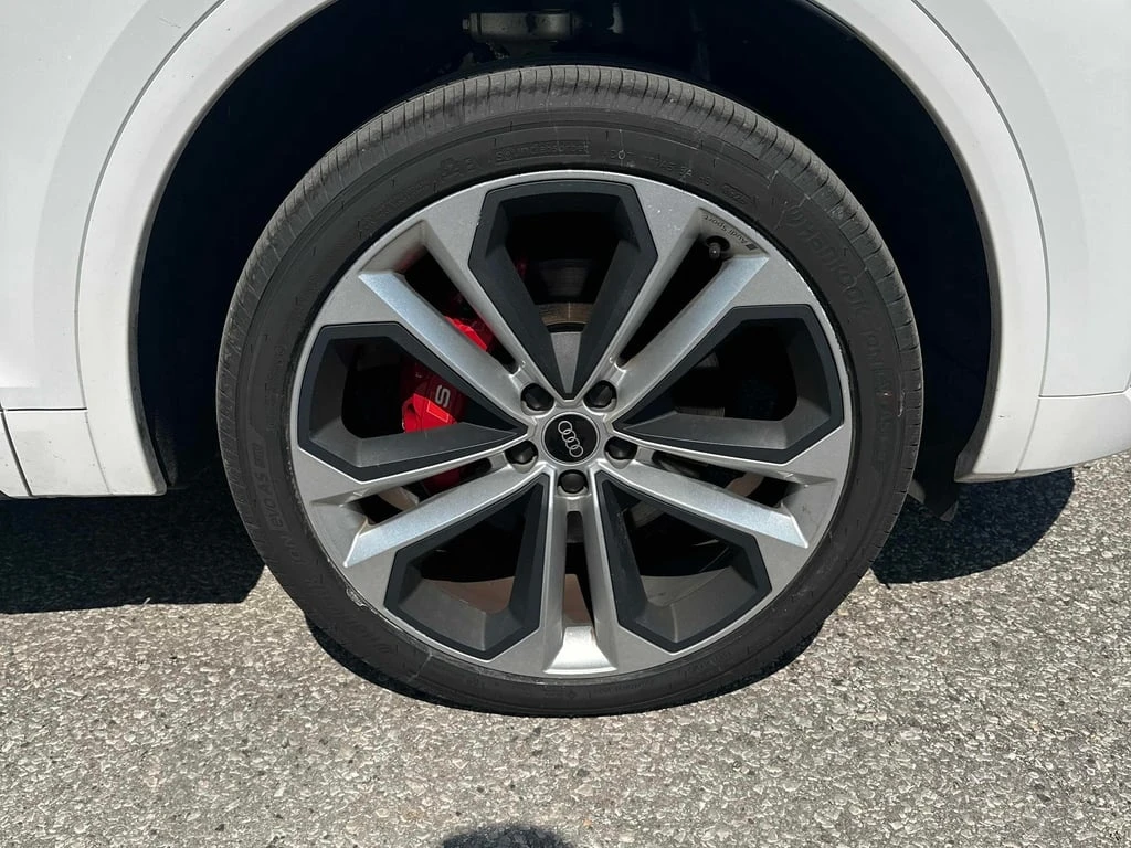 Audi SQ5 * Technik 3.0 TFSI quattro * CARFAX * ЦЕНА ДО БГ - изображение 9